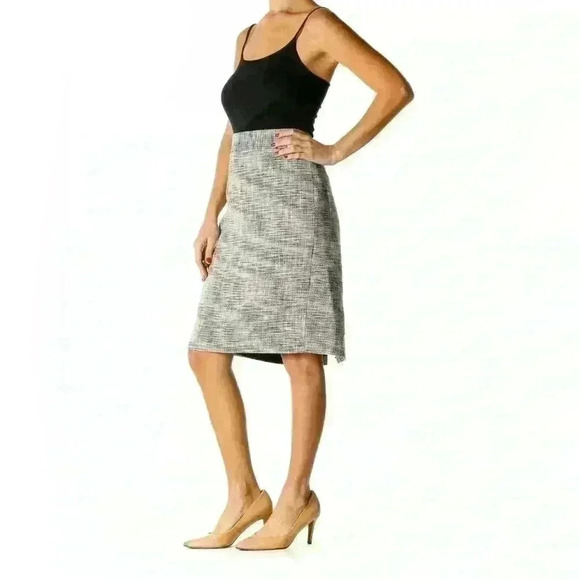 Banana Republic printed straight skirt - Picture 4 of 7